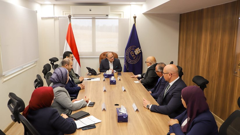 رئيس هيئة الدواء المصرية يعقد اجتماعاً مع شركة صاني فارماسيوتيكال لتعزيز التصدير الدوائي