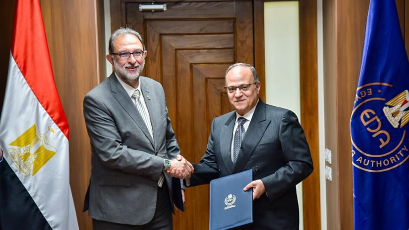 رئيس هيئة الدواء المصرية يوقع بروتوكول تعاون مع الهيئة القومية لسلامة الغذاء لتعزيز التكامل الرقابي