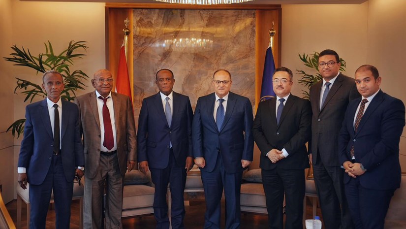 رئيس هيئة الدواء المصرية يستقبل وفداً رفيع المستوى  من جمهورية إريتريا لبحث تعزيز التعاون في القطاع الدوائي